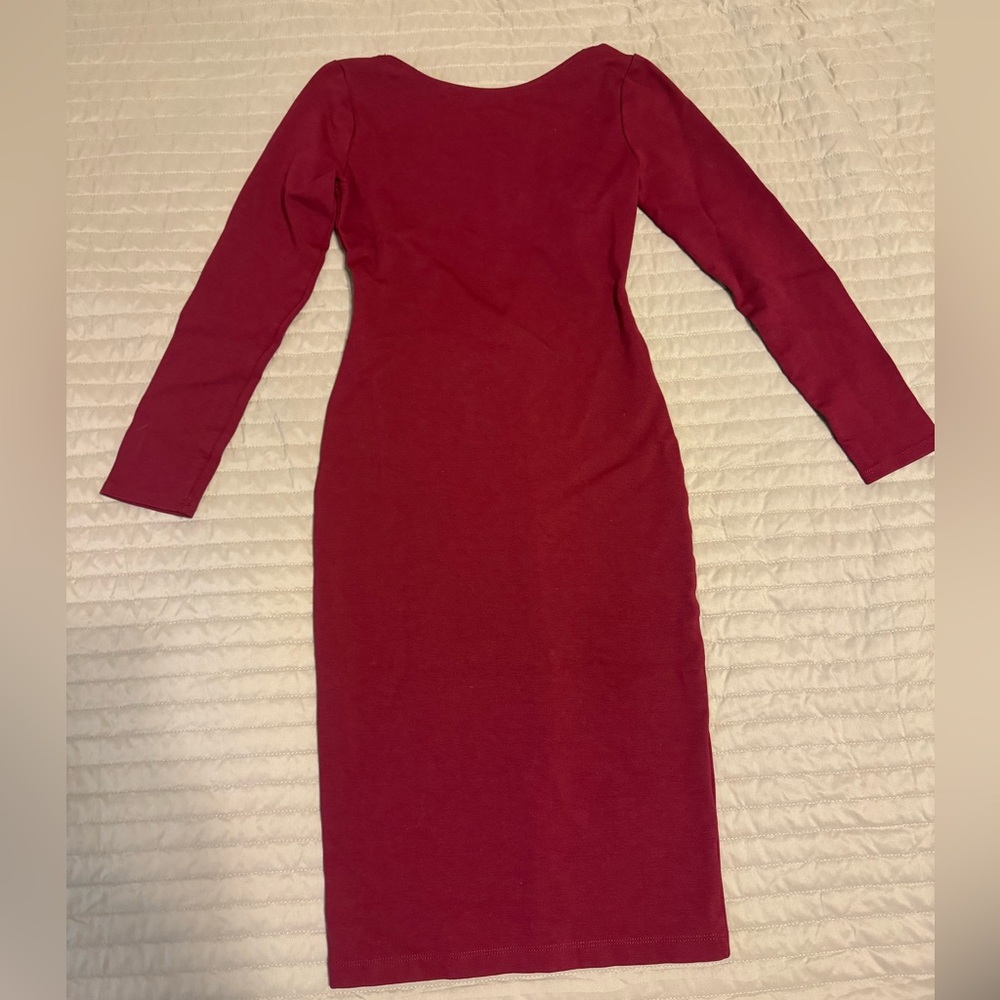 Lulus Burgundy/Red long sleeve bodycon dress, open back. Size Medium. Worn 1x